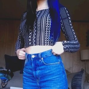 forever21 long sleeve crop top